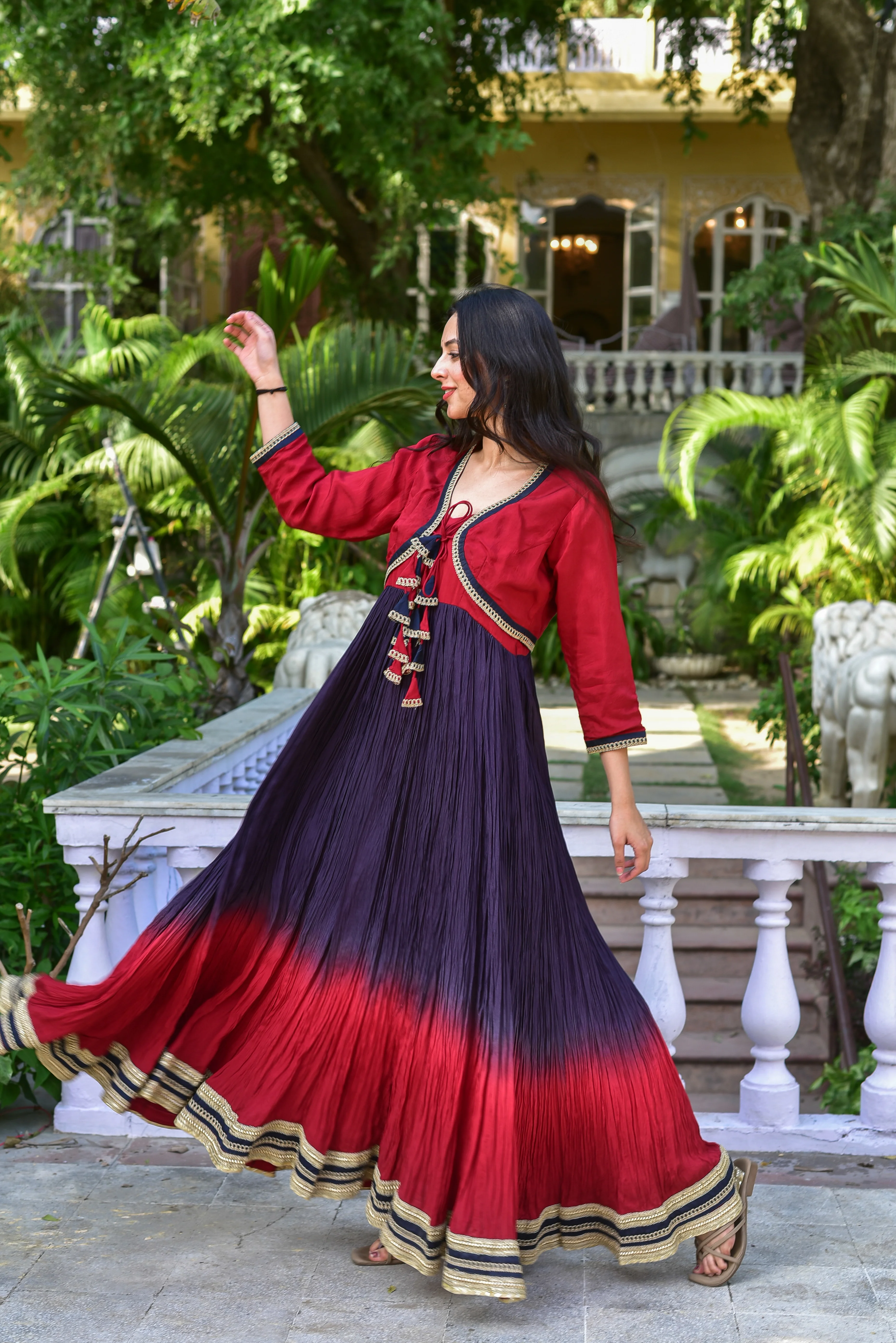Red_Suit_126_1